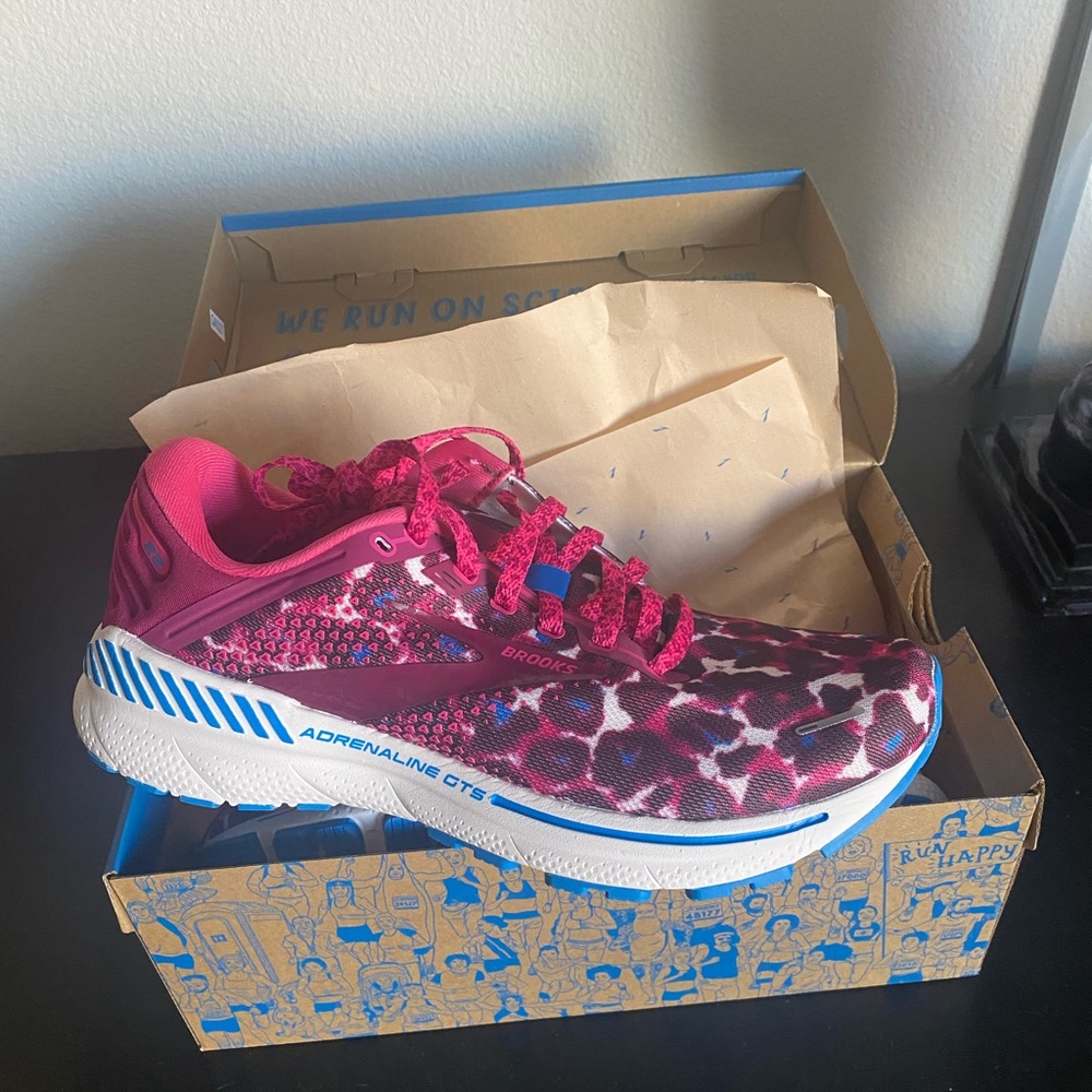 Brooks Running Sneakers